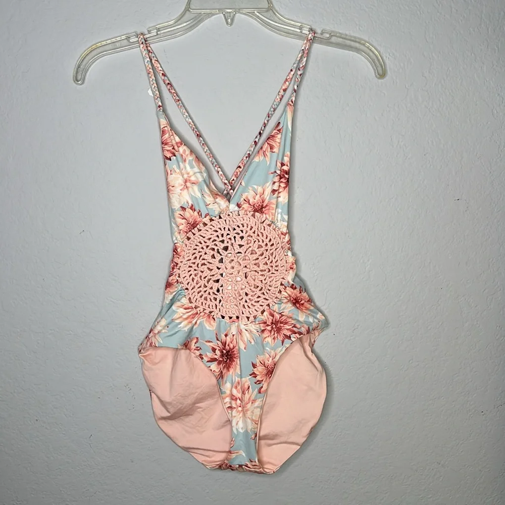 Frankies Bikinis